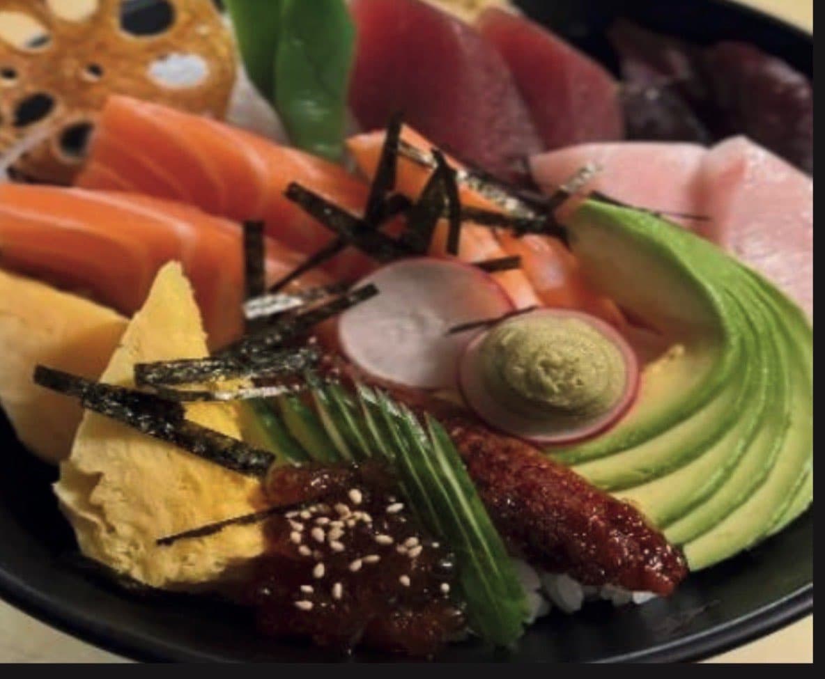 Chirashi Sushi Don